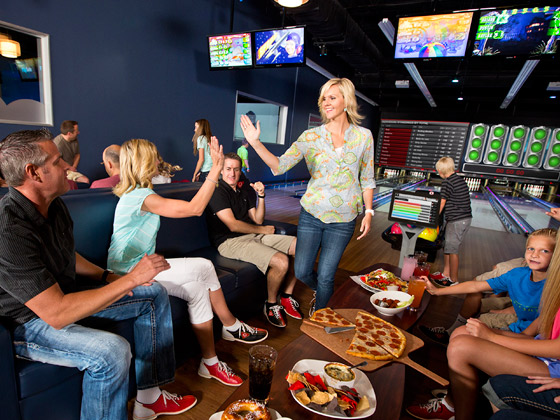 Bowling-QubicaAMF-score-BESX-fun-for-everyone.jpg