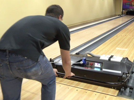 Bowling-QubicaAMF-Center-Equipment-LANE-MACHINES-EZ-TOUCH-easy.jpg