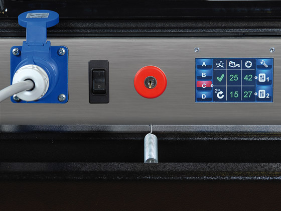 Bowling-QubicaAMF-Center-Equipment-LANE-MACHINES-EZ-TOUCH-features.jpg