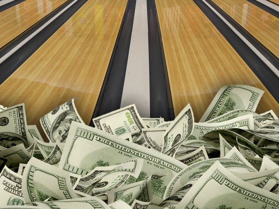 QubicaAMF-bowling-lane-machine-summit-ROI.jpg
