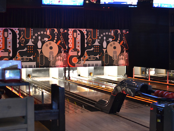QUBICAAMF-bowling-Highway-66-Woodlands-Backyard.jpg
