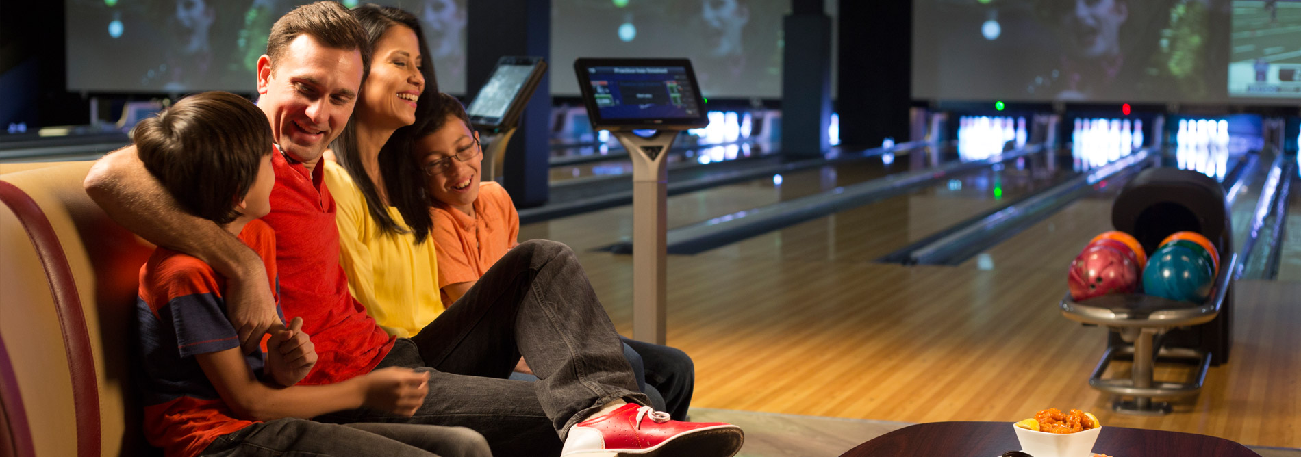 qubicaamf-plan-your-bowling-project-Bring-Bowling-to-an-FEC-banner.jpg