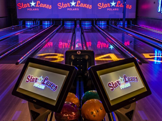 qubicaAMF-Plan-Your-Bowling-Project-Build-a-bowling-entertainment-center-Hybrid-Centers-Star-Lanes-Polaris.jpg